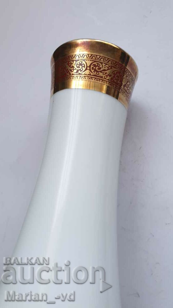 Antique porcelain vase Bavaria, Germany with price 50.00 BGN | € 25.56 Antique porcelain vase Bavaria, Germany with price 50.00 BGN | € 25.56