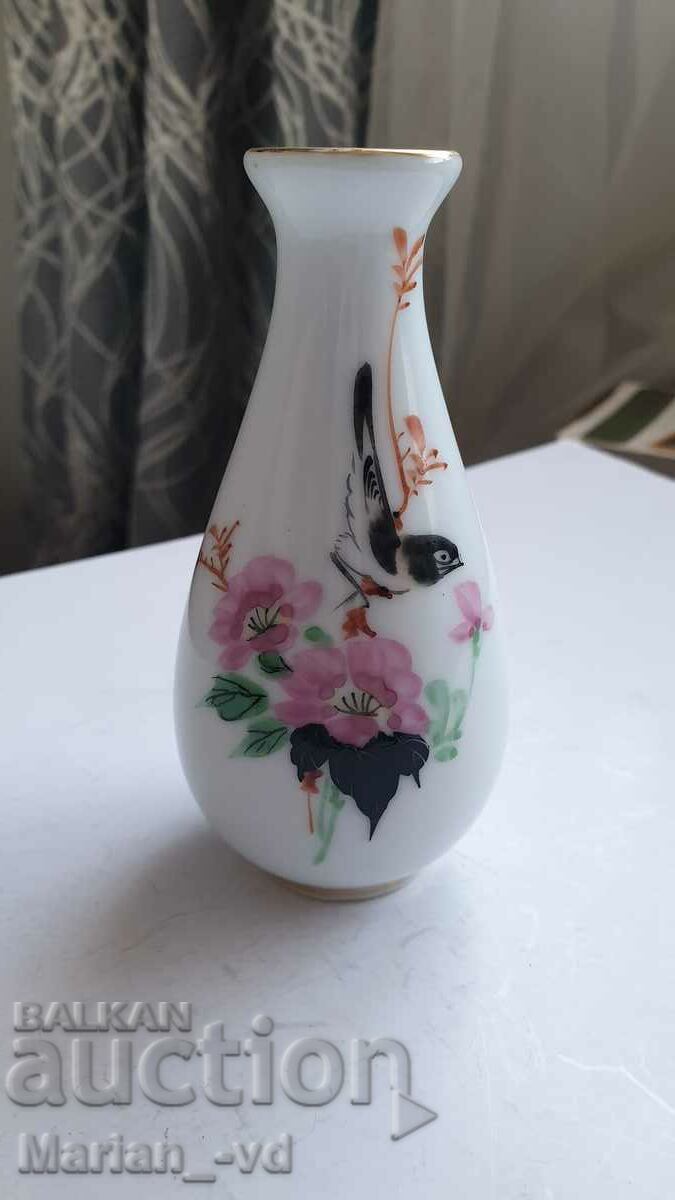 Antique Chinese porcelain vase with price 20.00 BGN | € 10.23