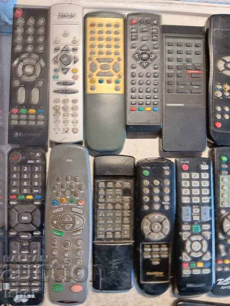 A large lot of remotes with price 10.00 BGN | € 5.11