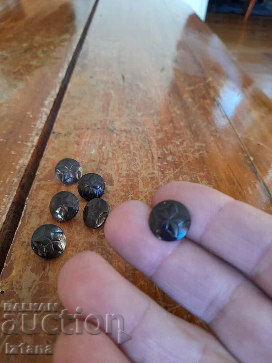 Licitație Butoane vechi militare