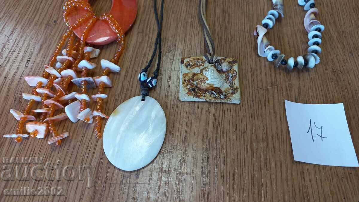 Jewelery and ornaments lot 17 with price 9.00 BGN | € 4.60 Jewelery and ornaments lot 17 with price 9.00 BGN | € 4.60