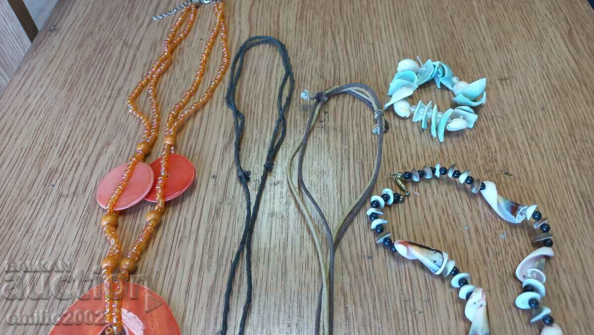 Auction Jewelery and ornaments lot 17 Auction Jewelery and ornaments lot 17