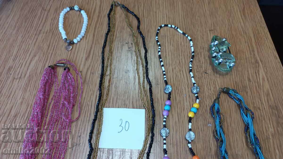 Auction Jewelery and ornaments lot 30 Auction Jewelery and ornaments lot 30