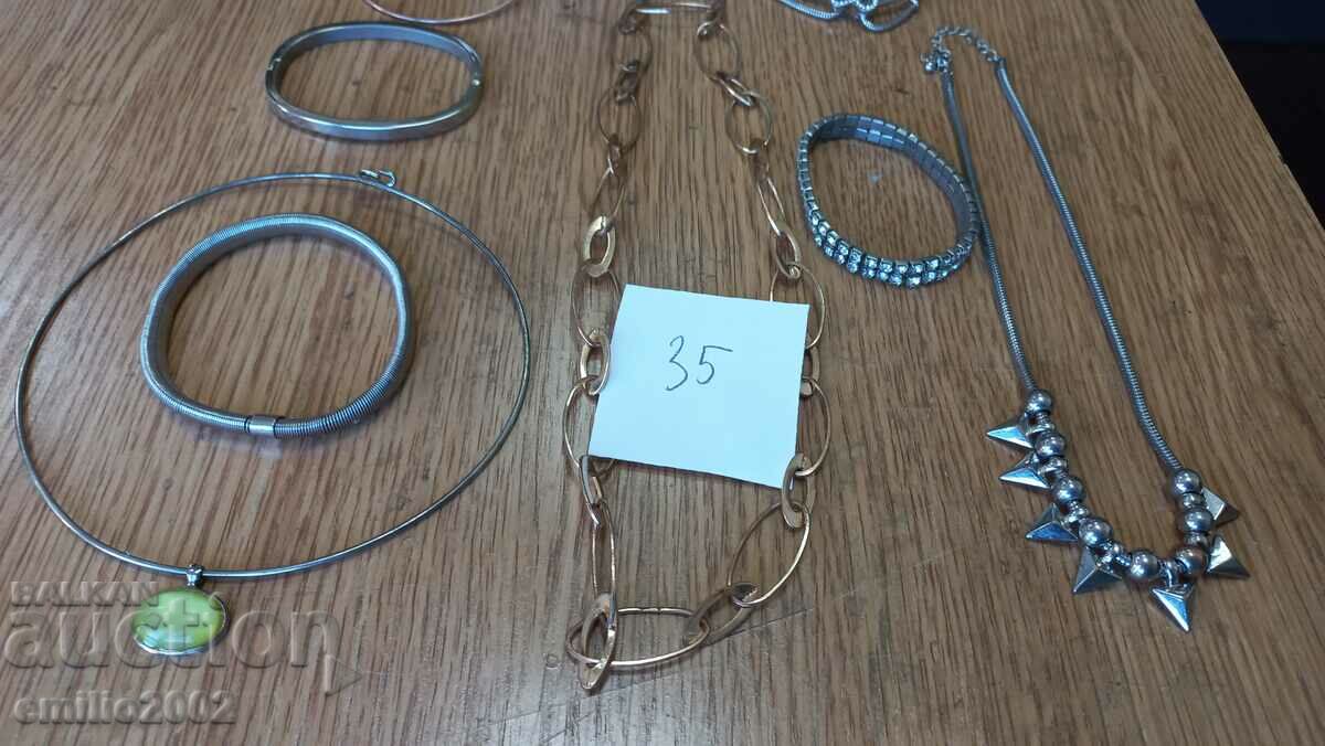 Jewelery and ornaments lot 35 with price 9.00 BGN | € 4.60 Jewelery and ornaments lot 35 with price 9.00 BGN | € 4.60
