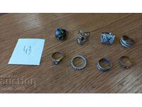 Jewelery and ornaments lot 43