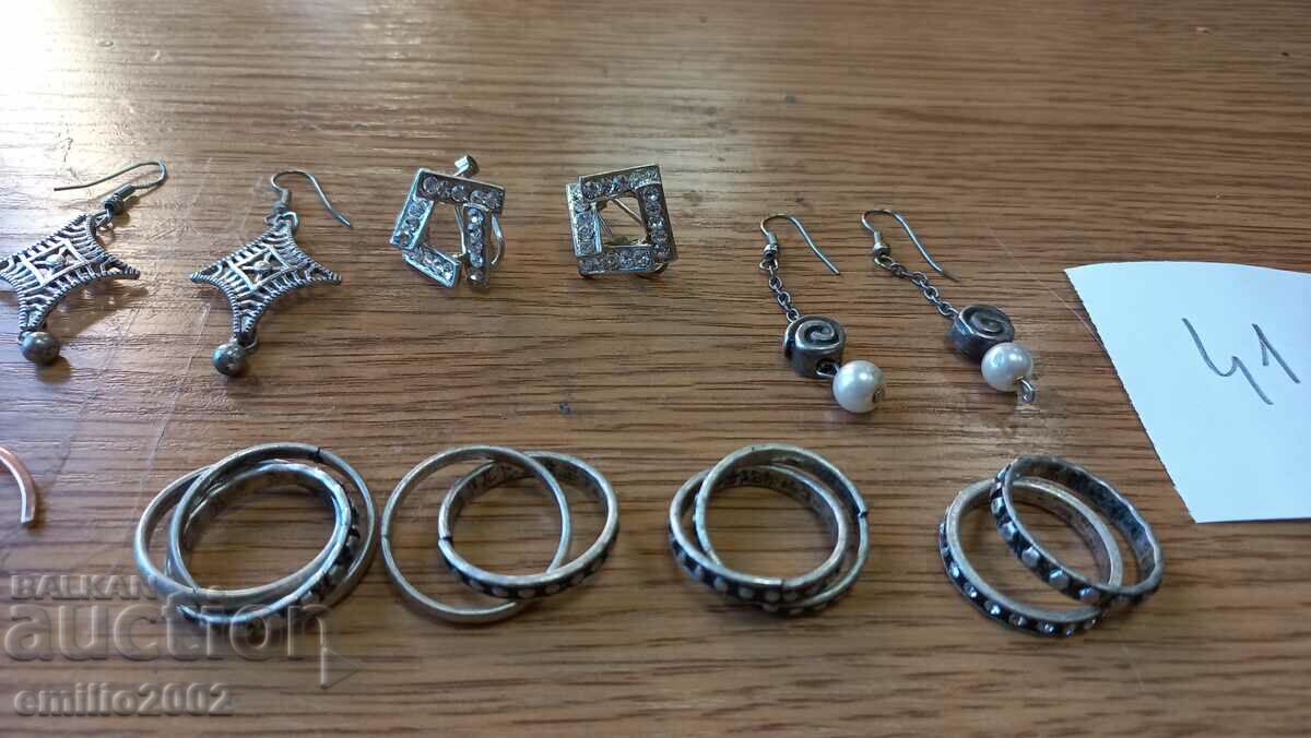 Auction  Jewelery and ornaments lot 41