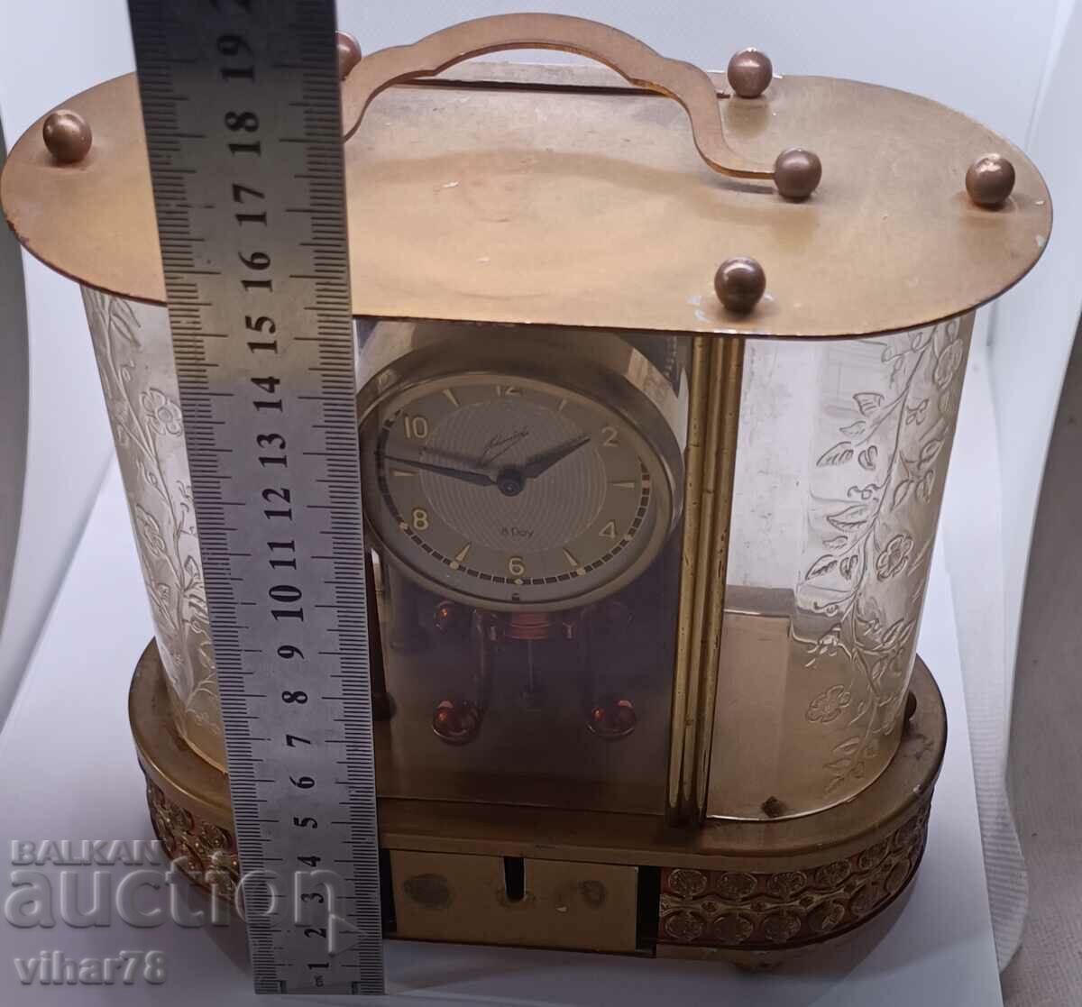 Παλιό μουσικό επιτραπέζιο ρολόι με τιμή 399.99 BGN | € 204.51 Παλιό μουσικό επιτραπέζιο ρολόι με τιμή 399.99 BGN | € 204.51