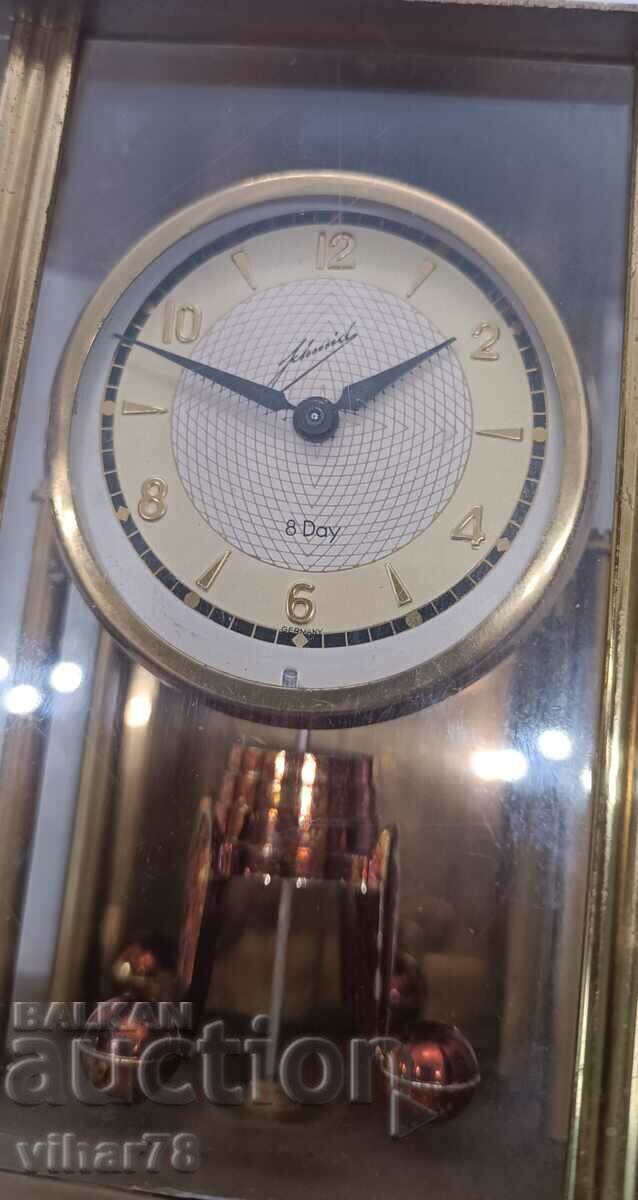 Δημοπρασία Παλιό μουσικό επιτραπέζιο ρολόι