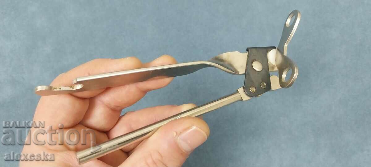 Old bottle opener - "Squire & sons" with price 15.00 BGN | € 7.67 Old bottle opener - "Squire & sons" with price 15.00 BGN | € 7.67