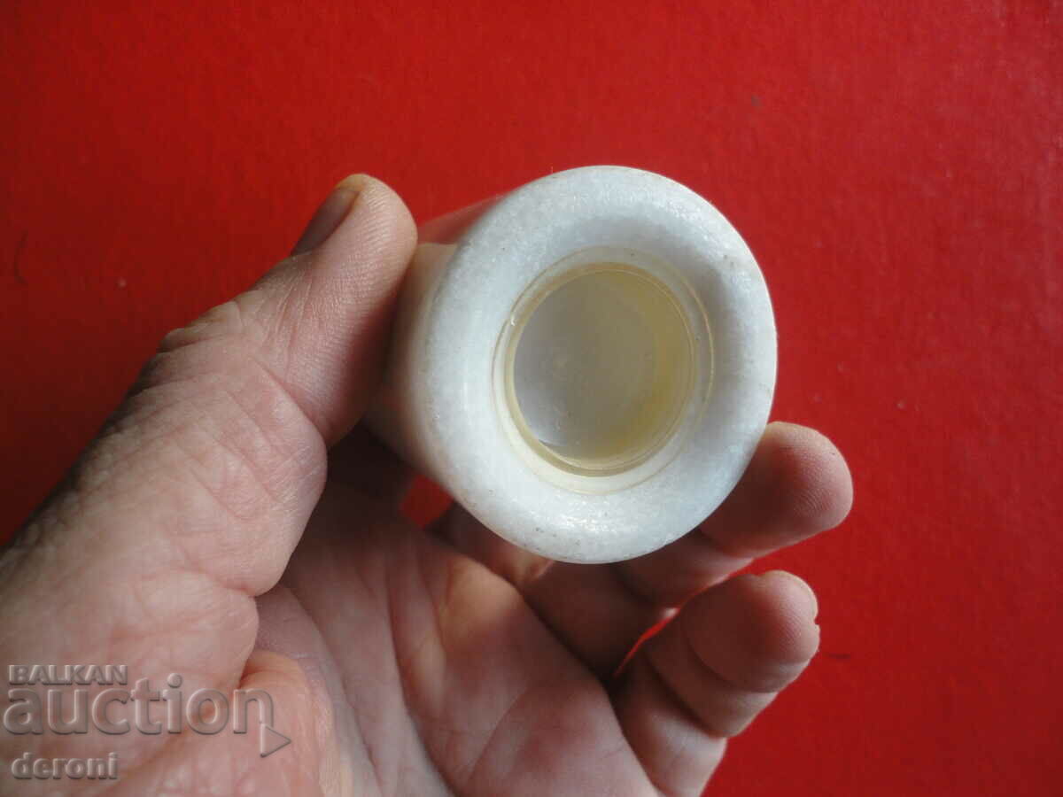 Delivery of Marble salt and pepper shaker 1 Delivery of Marble salt and pepper shaker 1