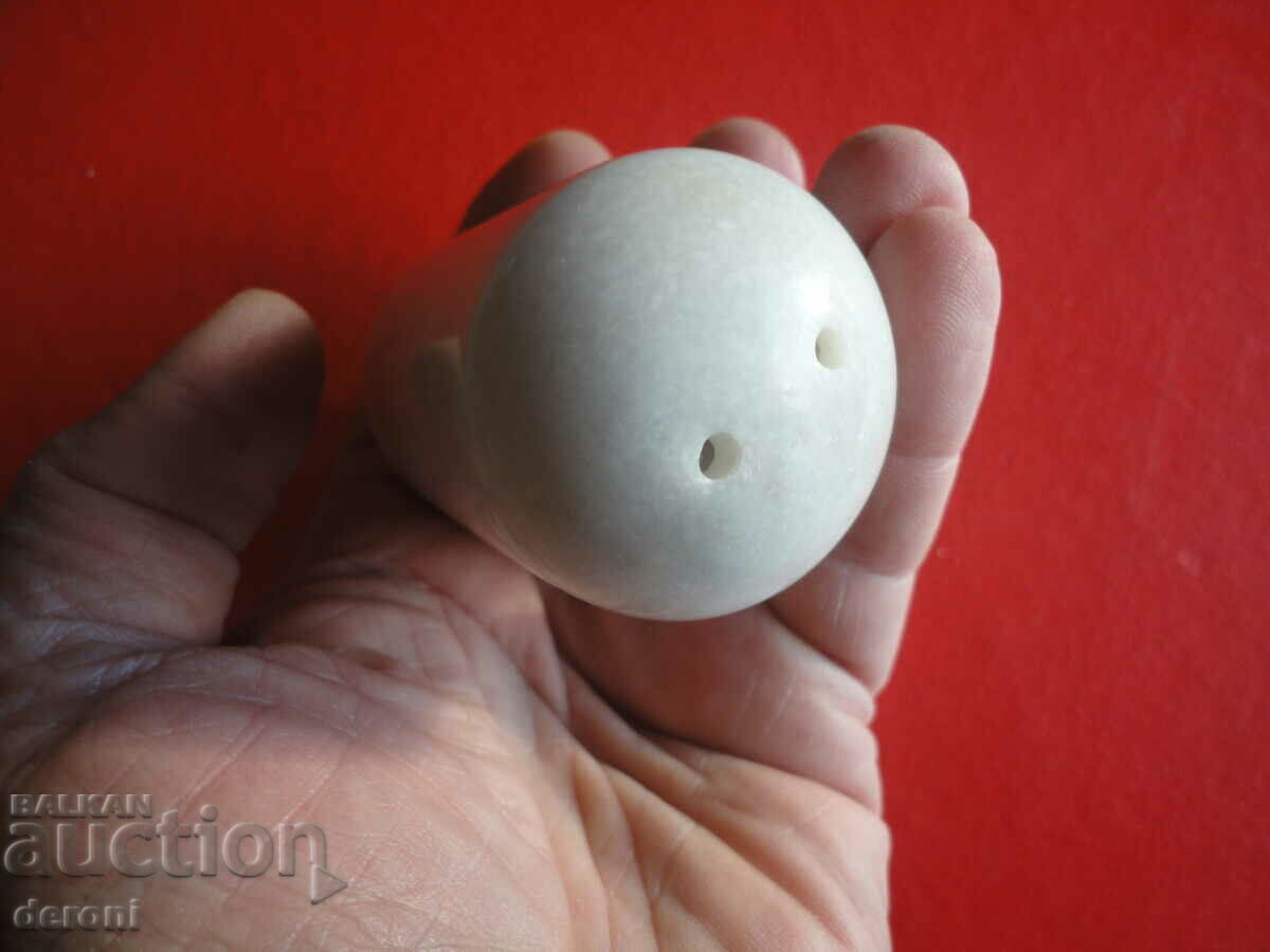 Marble salt and pepper shaker 1 - 6 Marble salt and pepper shaker 1 - 6