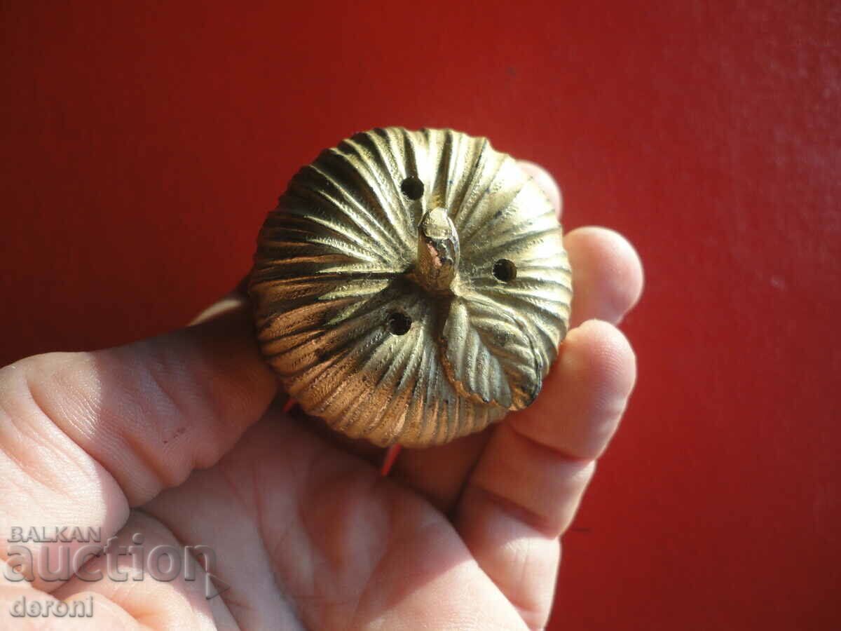 Great bronze salt and pepper shaker apple with price 30.00 BGN | € 15.34