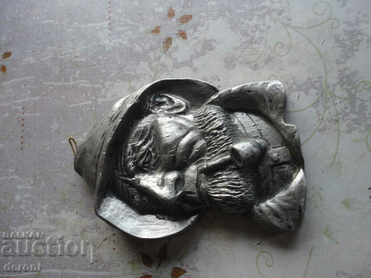 Auction Plastic figure Auction Plastic figure