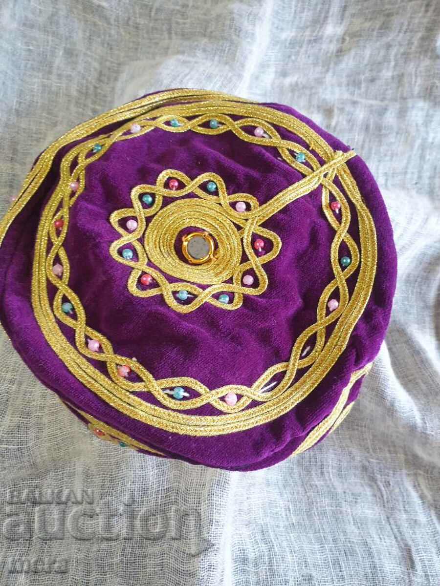 Auction Ritual velvet hat, tinsel hat Auction Ritual velvet hat, tinsel hat