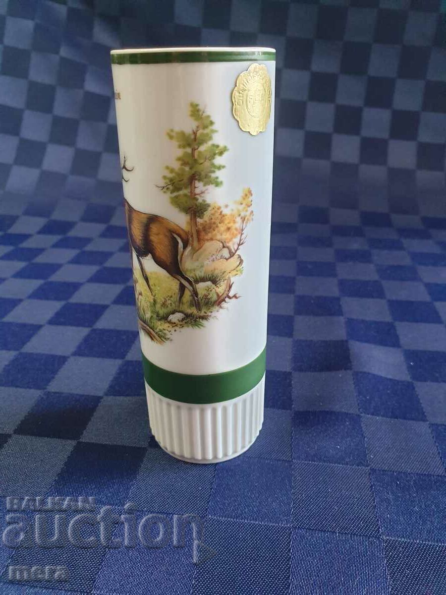 Porcelain vase with a hunting motif in the shape of a sleeve-Bavaria with price 45.00 BGN | € 23.01 Porcelain vase with a hunting motif in the shape of a sleeve-Bavaria with price 45.00 BGN | € 23.01