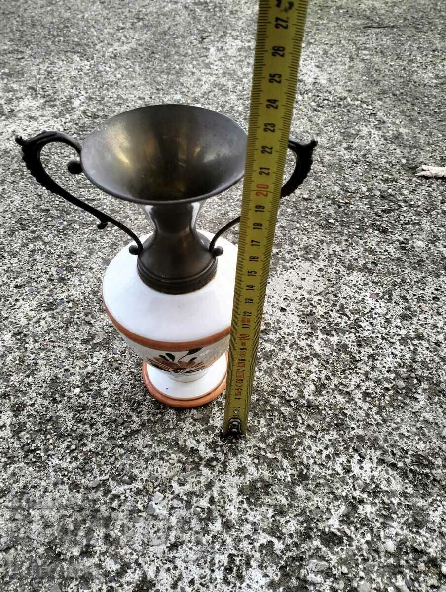 Αντίκα βάζο με τιμή € 20.44 | 39.98 BGN