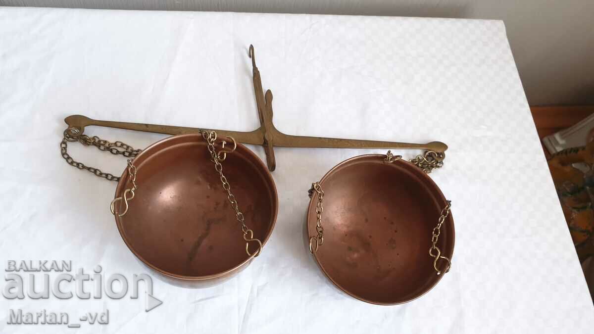 Delivery of bronze decorative scale Delivery of bronze decorative scale