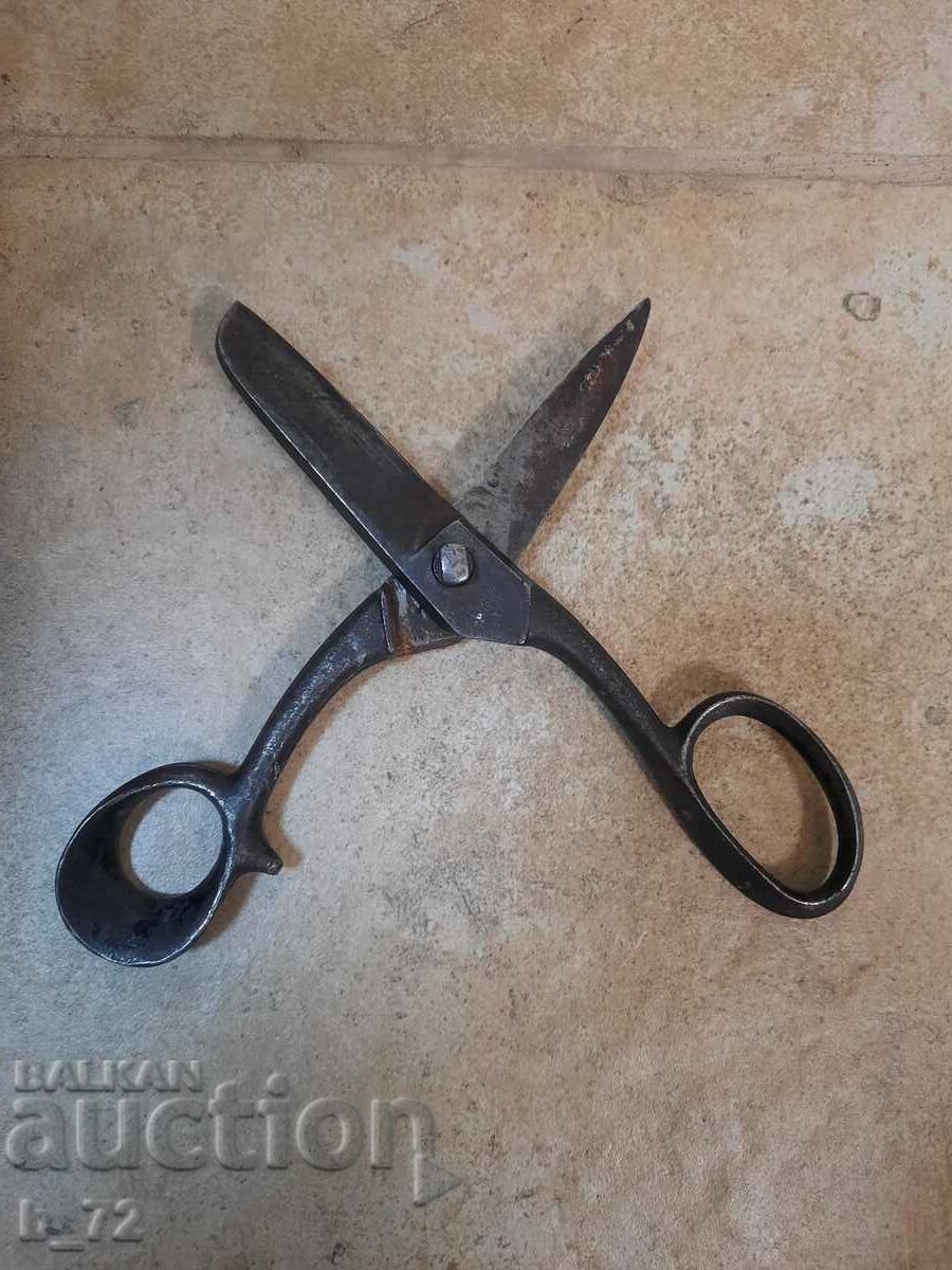 Old Solingen Abadge scissors, for collection with price 85.00 BGN | € 43.46 Old Solingen Abadge scissors, for collection with price 85.00 BGN | € 43.46