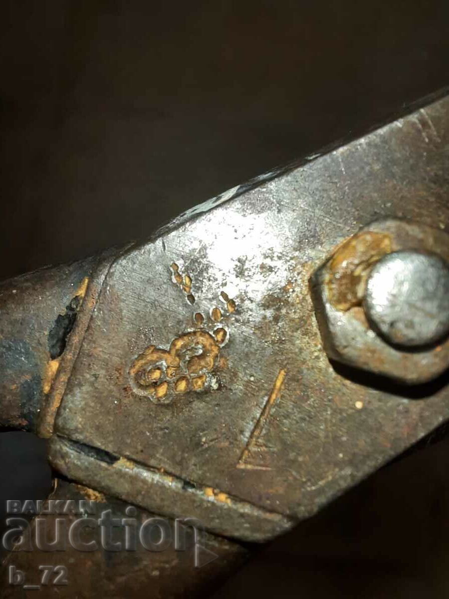 Delivery of Old Solingen Abadge scissors, for collection Delivery of Old Solingen Abadge scissors, for collection