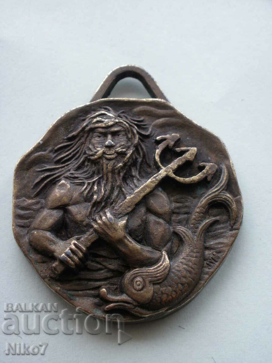 Метален медальон-бог Нептун.