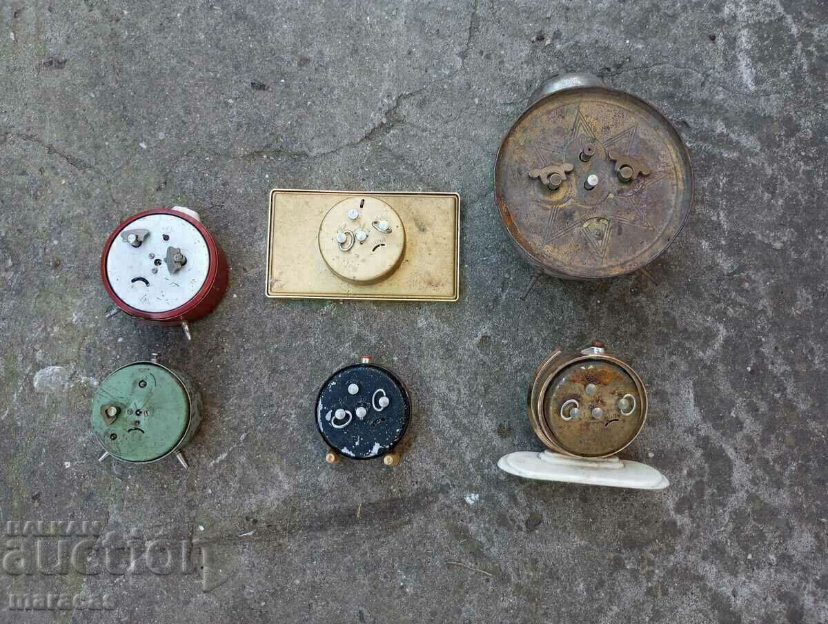 Πολλά ξυπνητήρια με τιμή 30.00 BGN | € 15.34 Πολλά ξυπνητήρια με τιμή 30.00 BGN | € 15.34