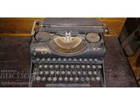 Mașină de scris vintage OLIMPYQ