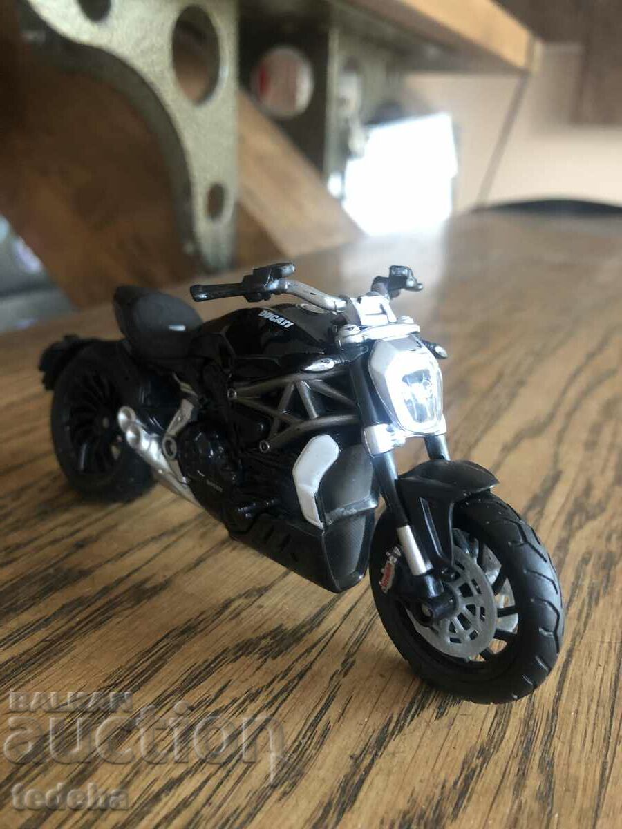 Auction DUCATI MOTOR - PERFECT Auction DUCATI MOTOR - PERFECT