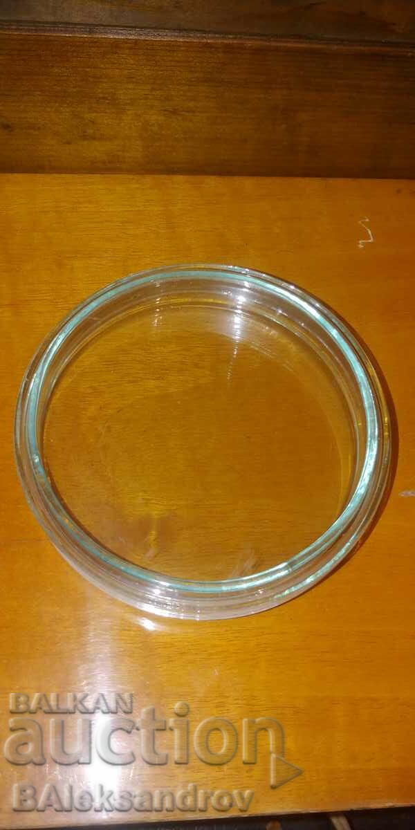 Laboratory cups, Petri dishes with price 4.50 BGN | € 2.30 Laboratory cups, Petri dishes with price 4.50 BGN | € 2.30