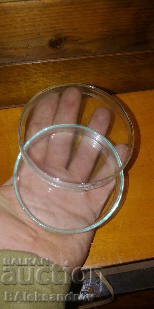Auction Laboratory cups, Petri dishes Auction Laboratory cups, Petri dishes