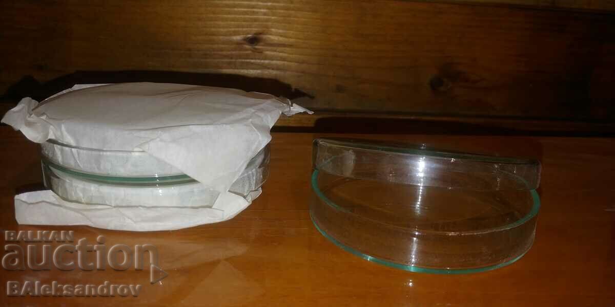 Laboratory cups, Petri dishes - 7 Laboratory cups, Petri dishes - 7