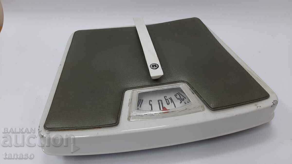 Delivery of Old body weight scale(13.4)