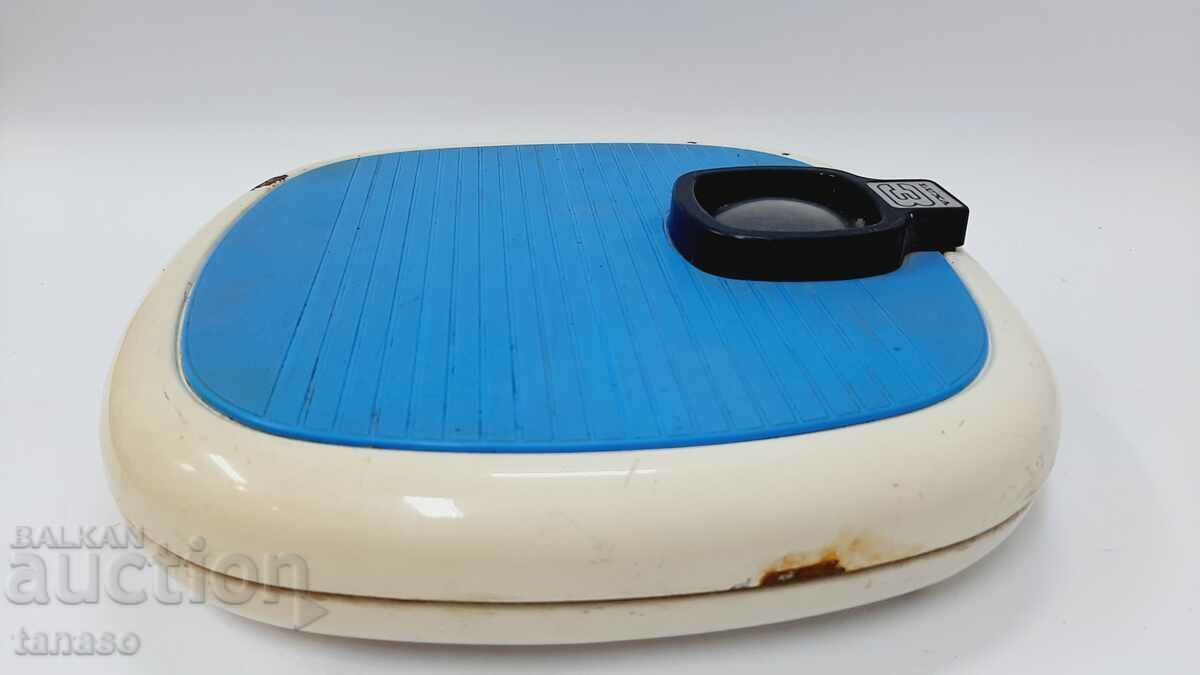 Delivery of Old body weight scale(13.4) Delivery of Old body weight scale(13.4)