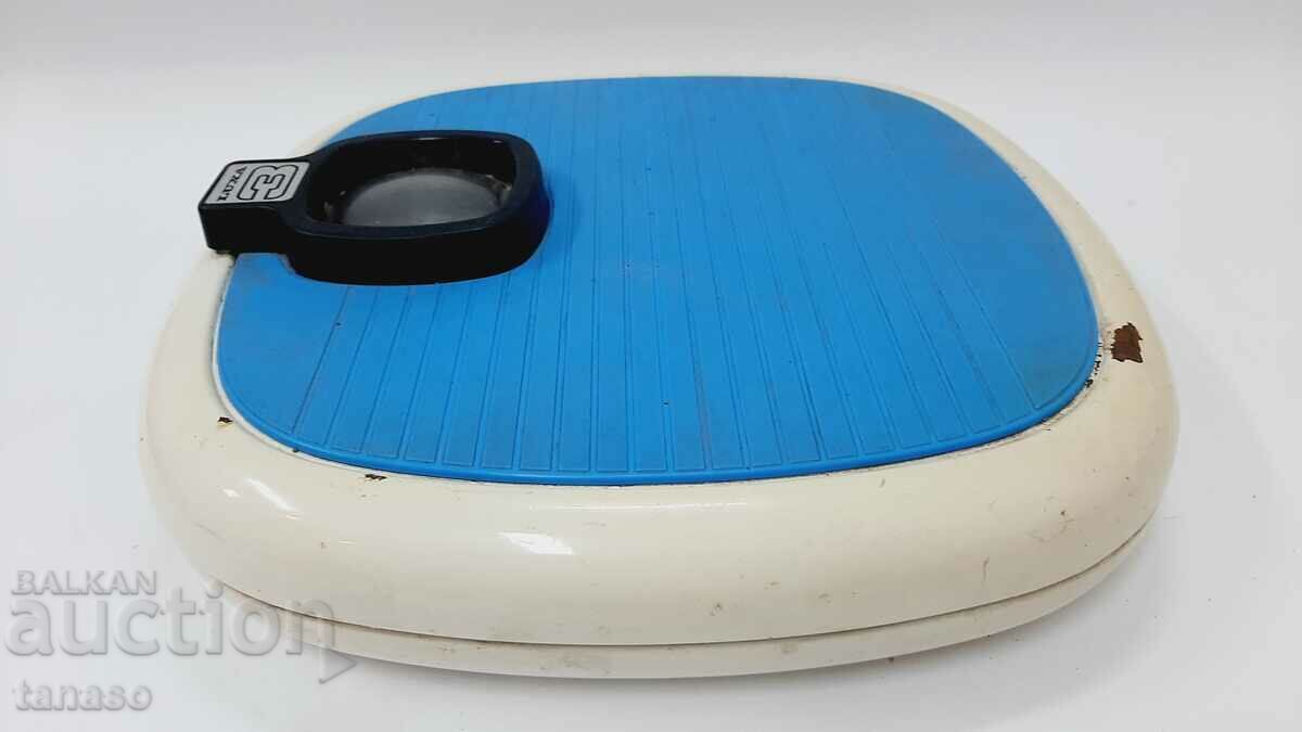 Old body weight scale(13.4) - 6 Old body weight scale(13.4) - 6