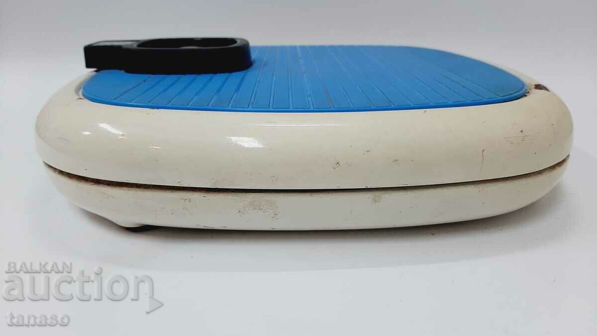 Old body weight scale(13.4) - 7 Old body weight scale(13.4) - 7