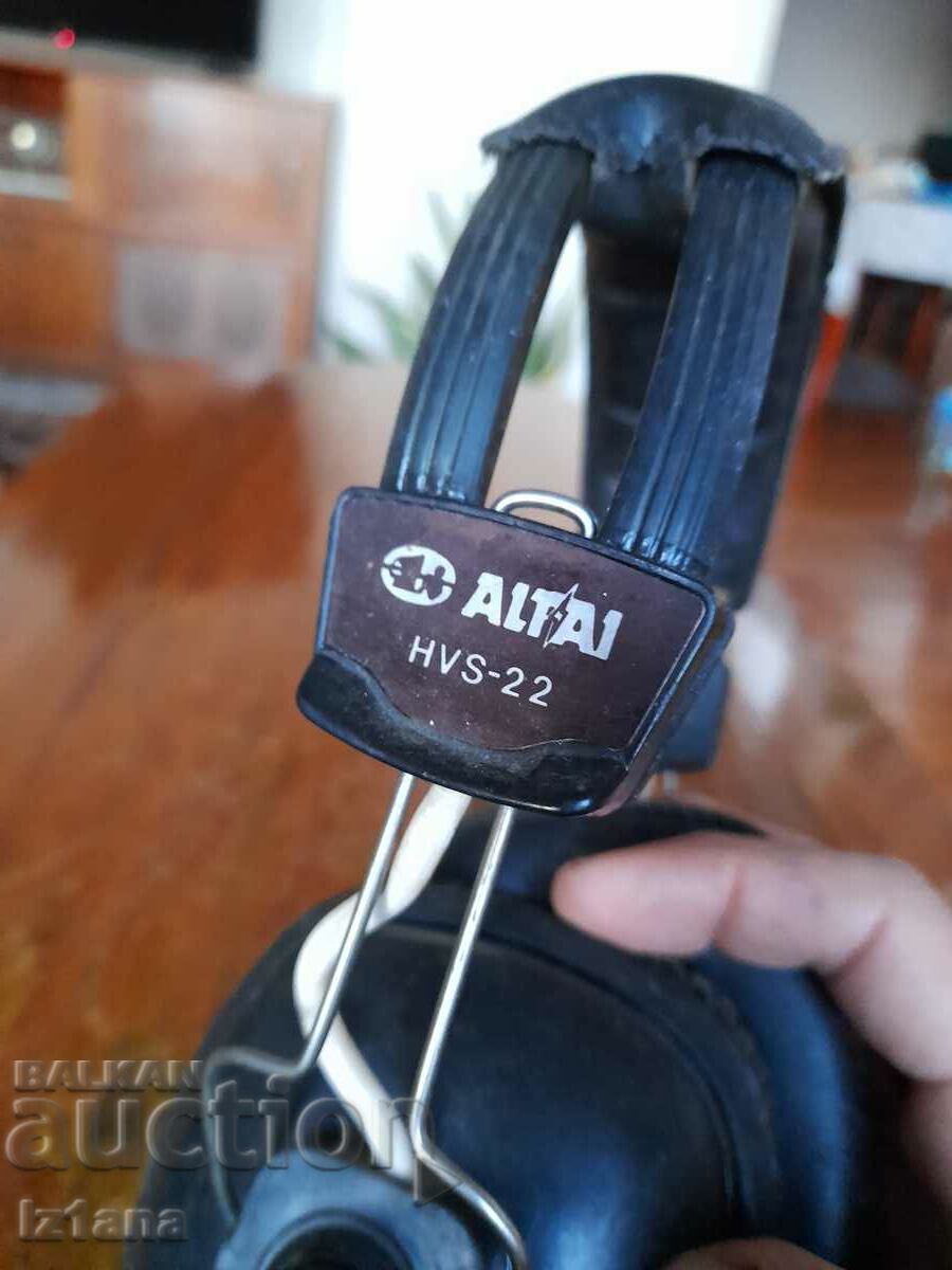 Old Altai HVS-22 headphones - 5