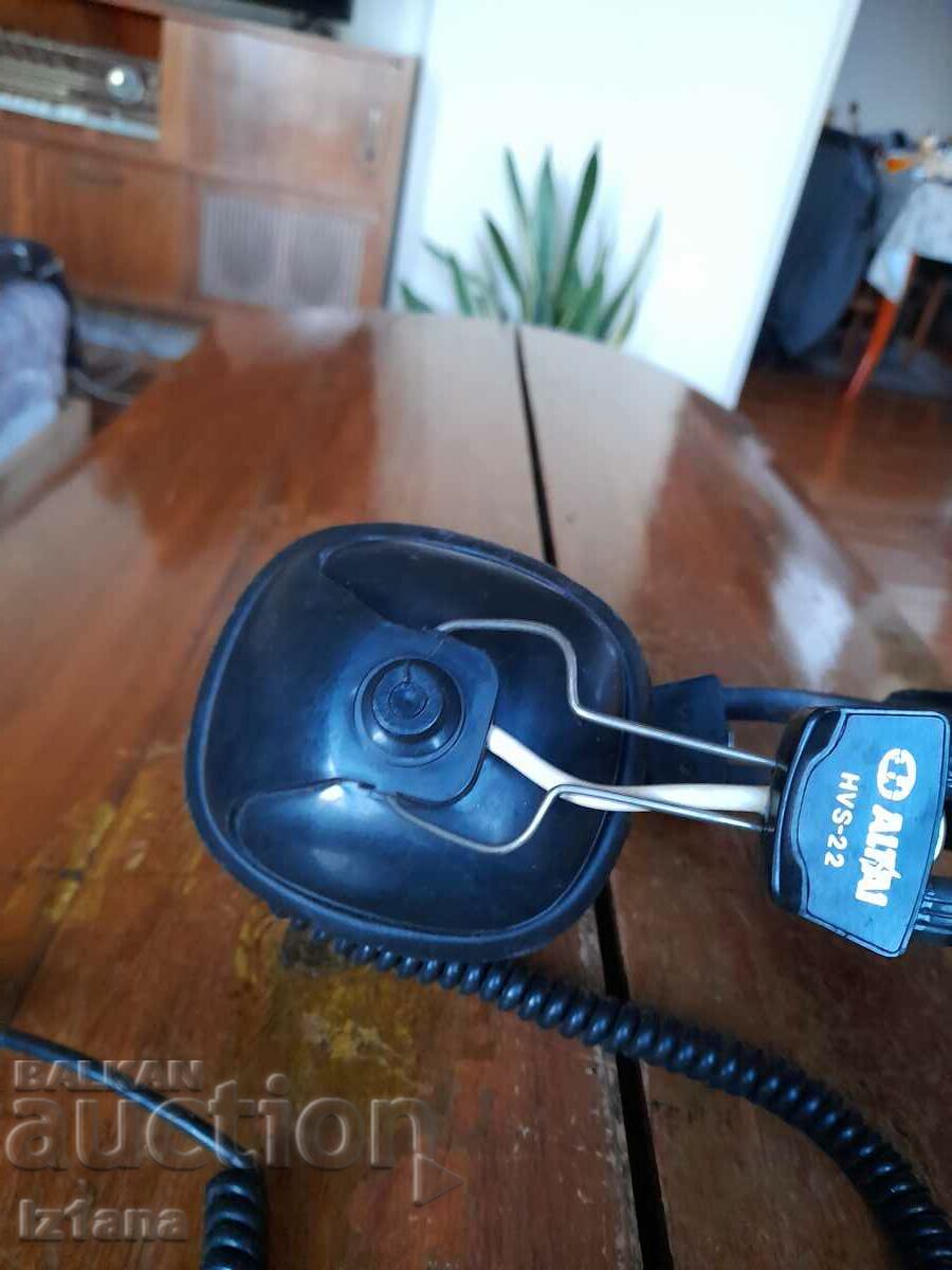 Old Altai HVS-22 headphones - 7
