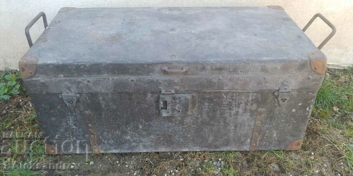 Large military general trunk for personal luggage - 5