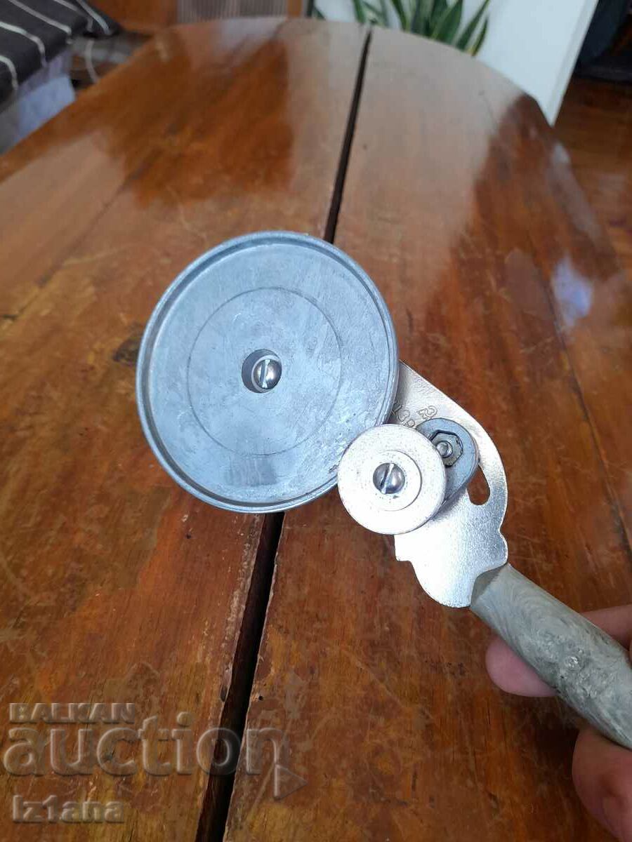 Delivery of Old jar stopper Delivery of Old jar stopper