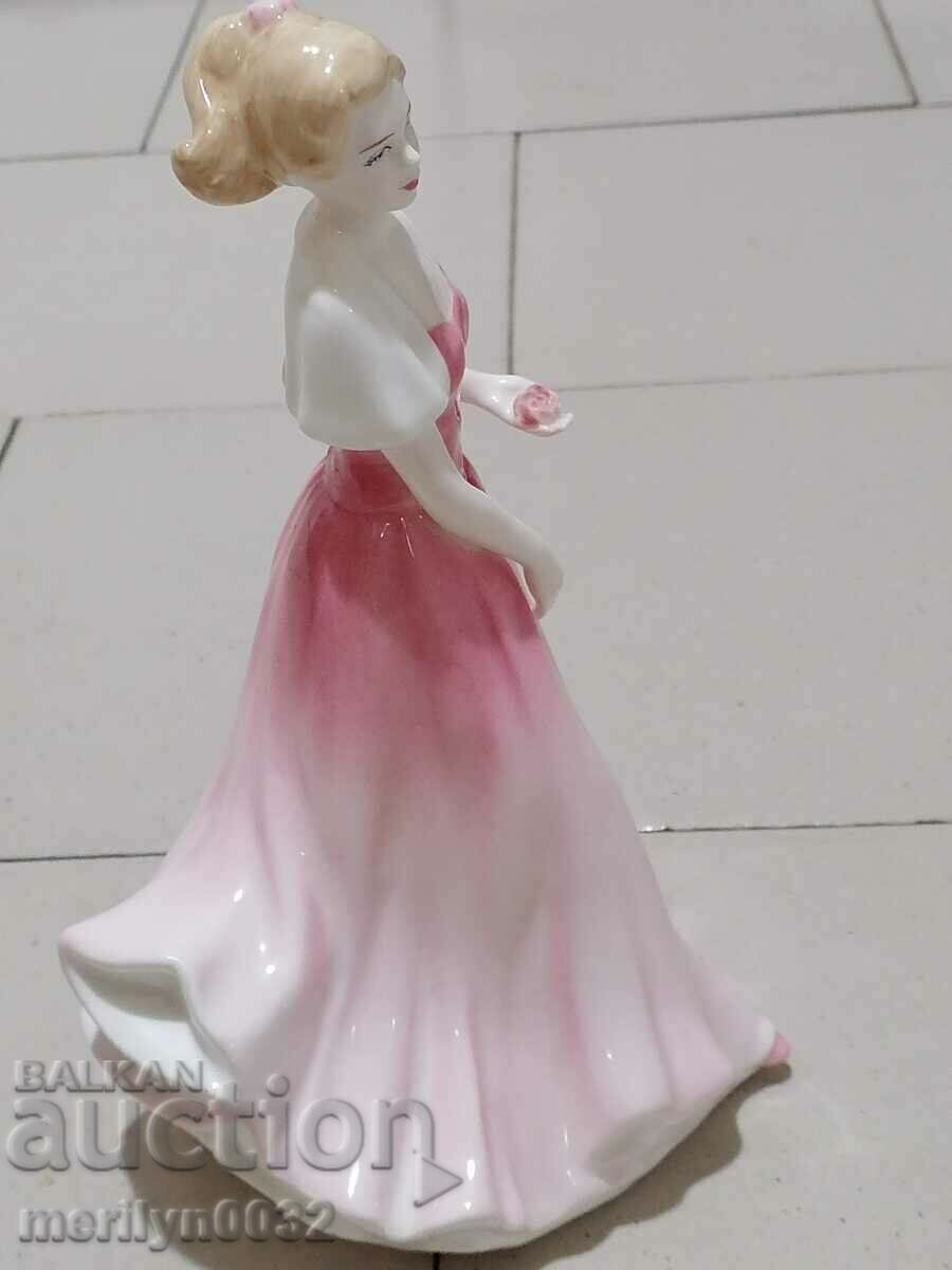 Delivery of Figure from porcelain plastic figurine figurine Royal Dolton Delivery of Figure from porcelain plastic figurine figurine Royal Dolton