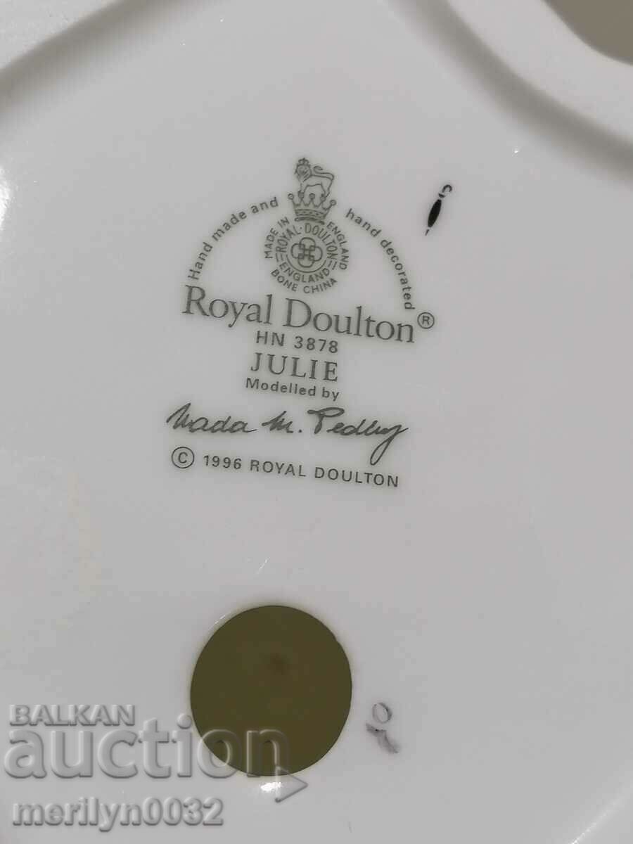 Figure from porcelain plastic figurine figurine Royal Dolton - 5 Figure from porcelain plastic figurine figurine Royal Dolton - 5