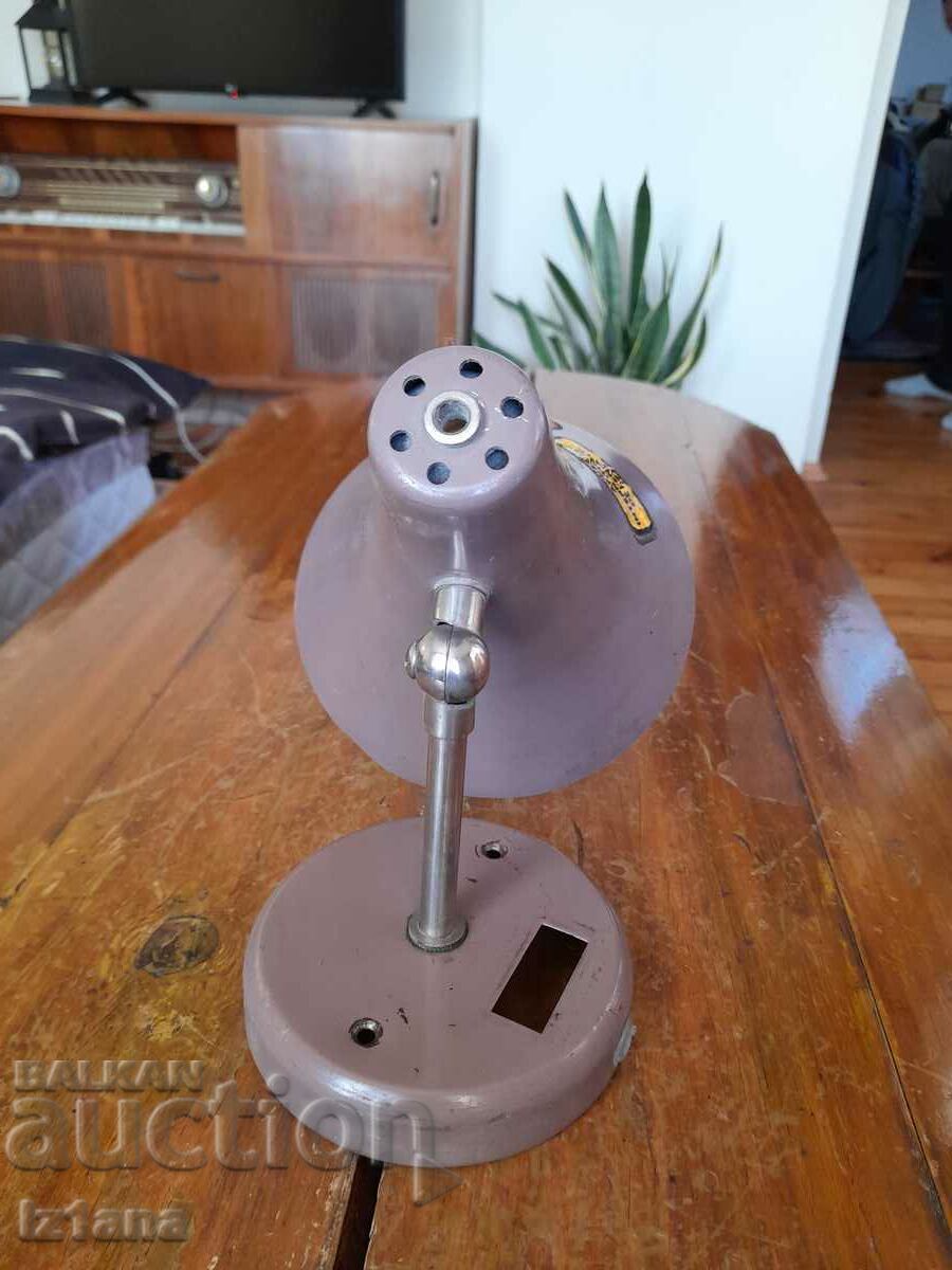 Old table lamp with price 10.00 BGN | € 5.11 Old table lamp with price 10.00 BGN | € 5.11