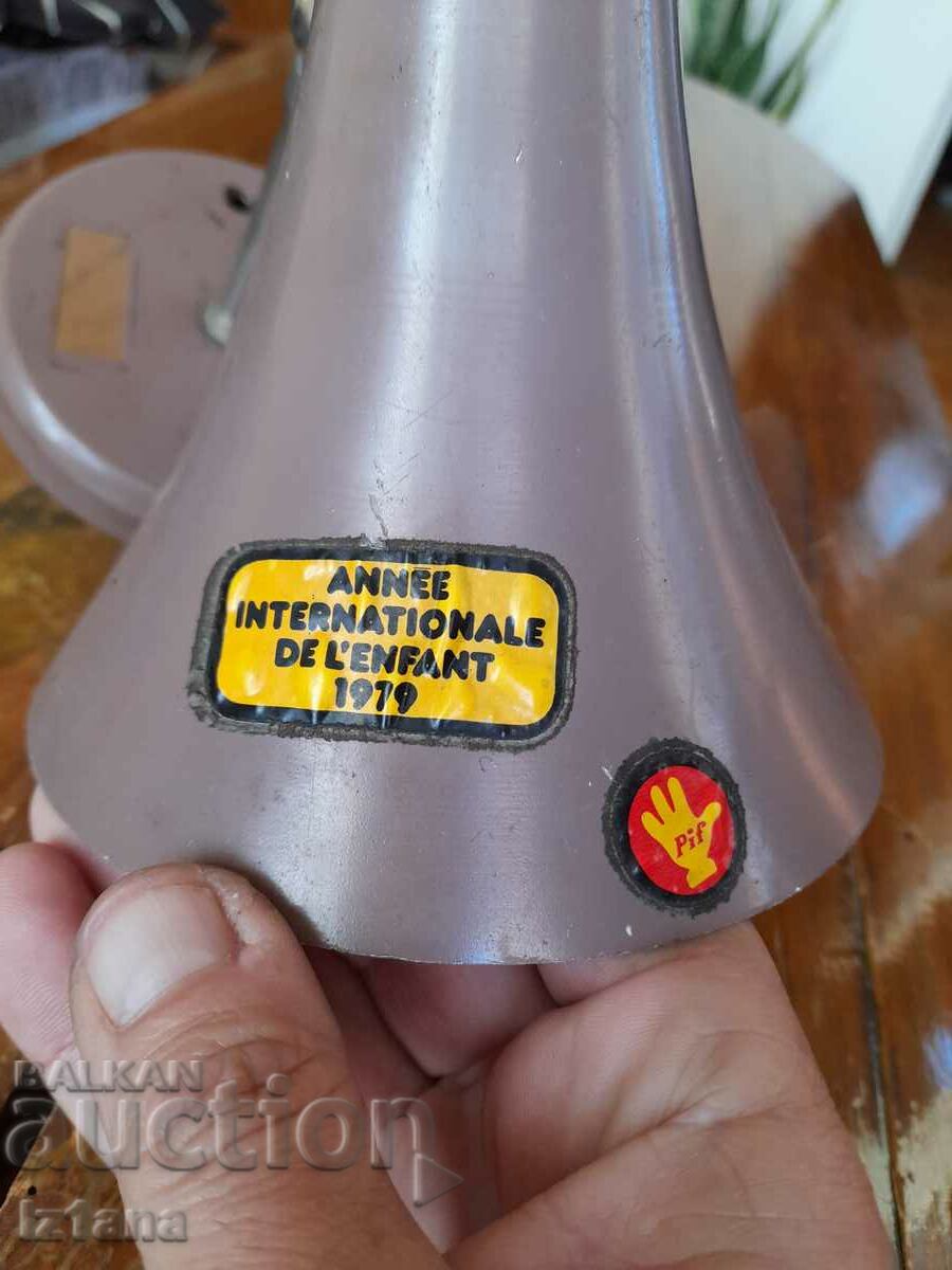 Delivery of Old table lamp Delivery of Old table lamp