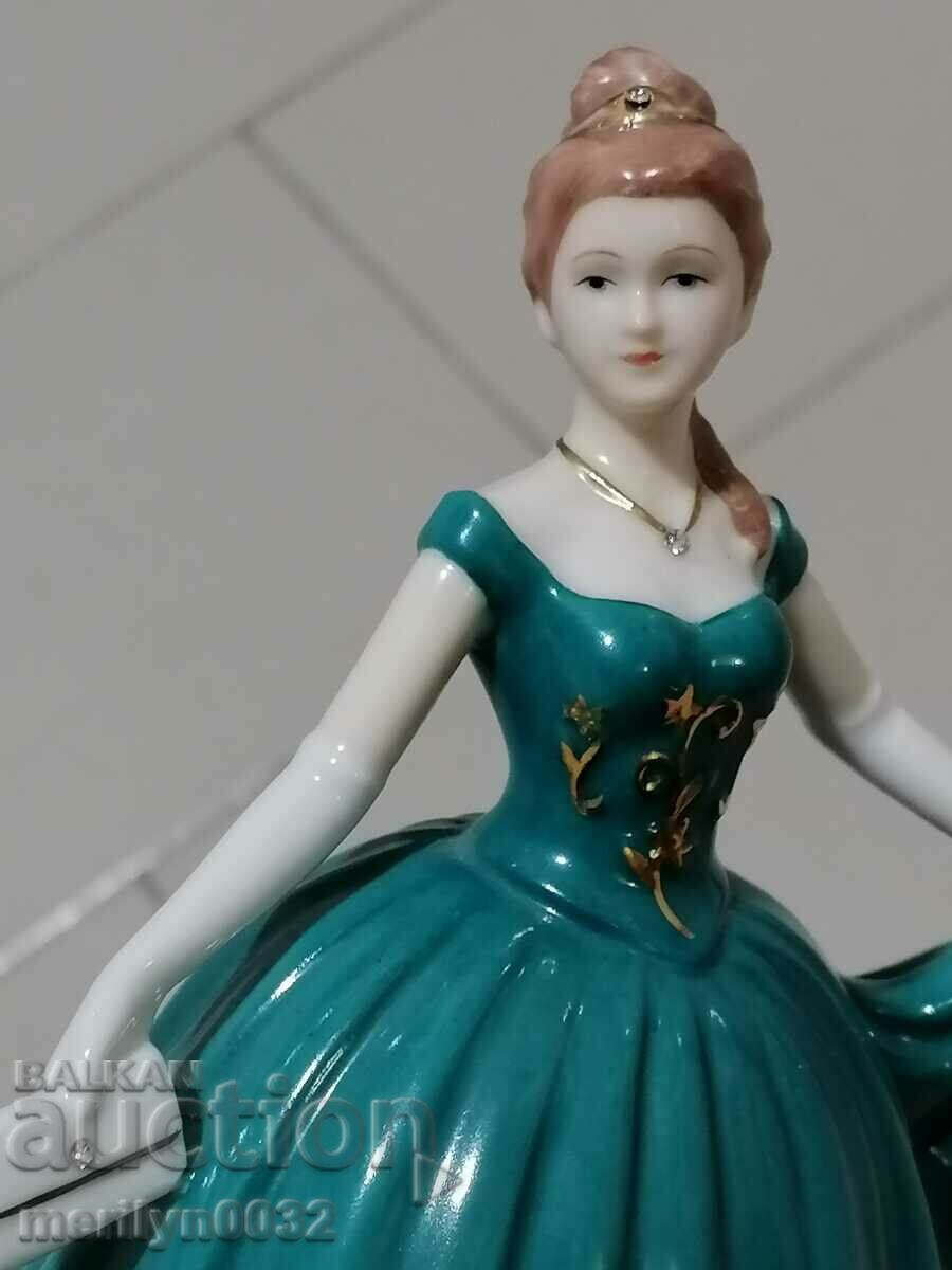 Auction Figure made of porcelain plastic statuette figurine Auction Figure made of porcelain plastic statuette figurine