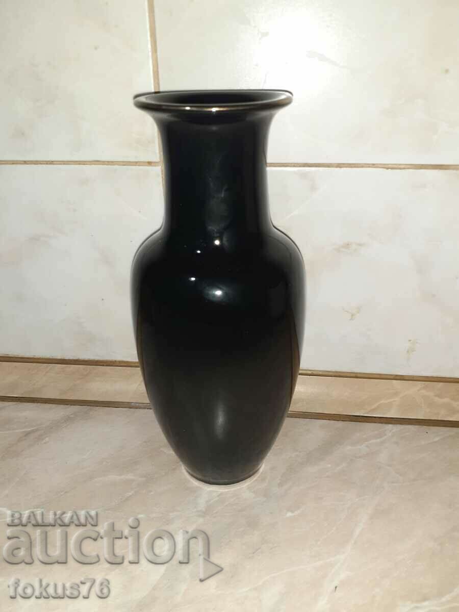 Auction Magnificent old vase - Japanese porcelain mark Auction Magnificent old vase - Japanese porcelain mark