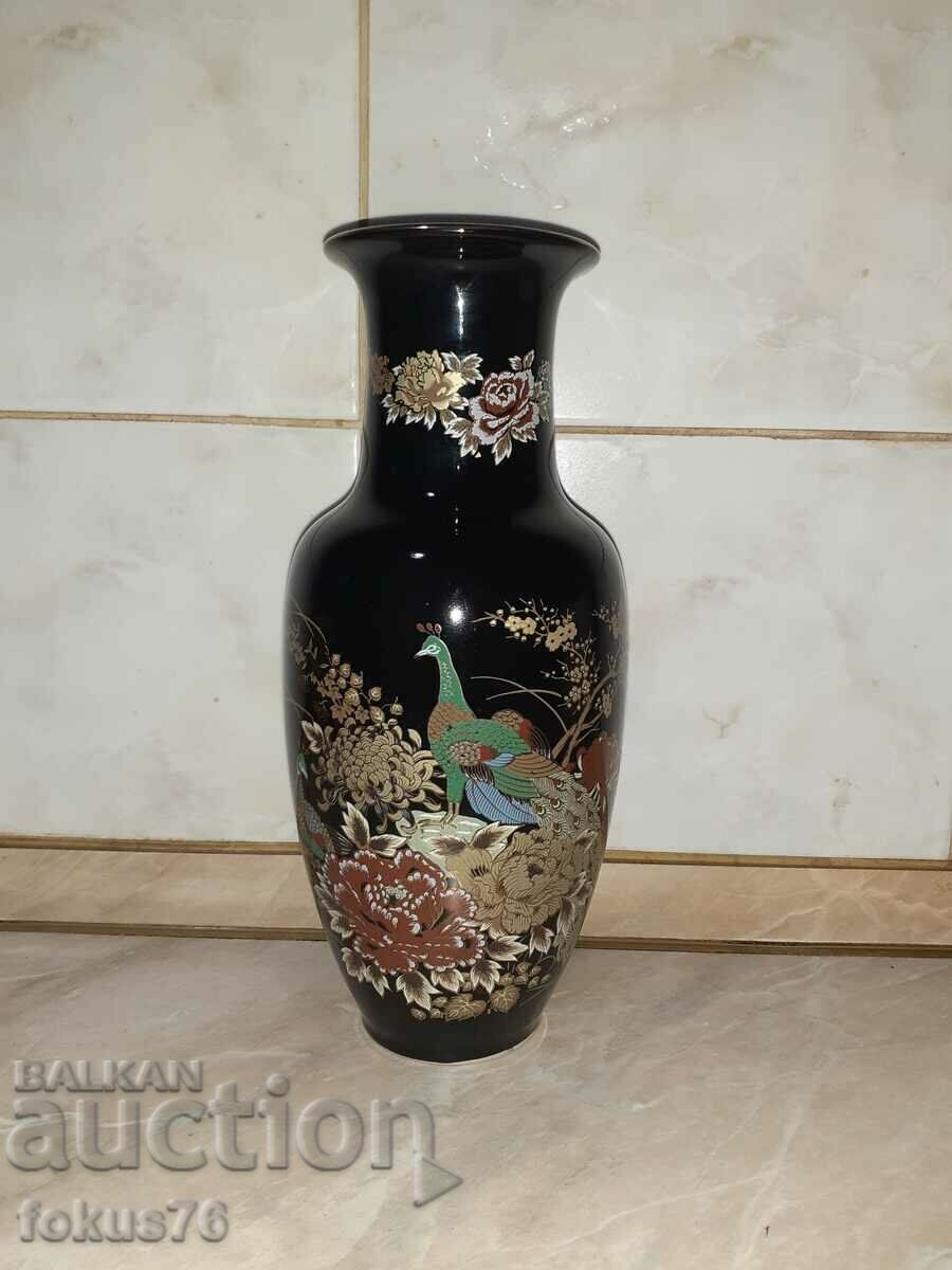 Великолепна стара ваза - японски порцелан маркировка