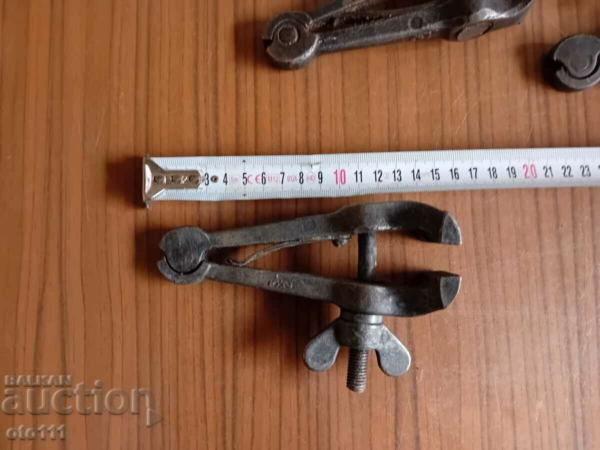 Delivery of CLAMP VICE - 4 pieces Delivery of CLAMP VICE - 4 pieces