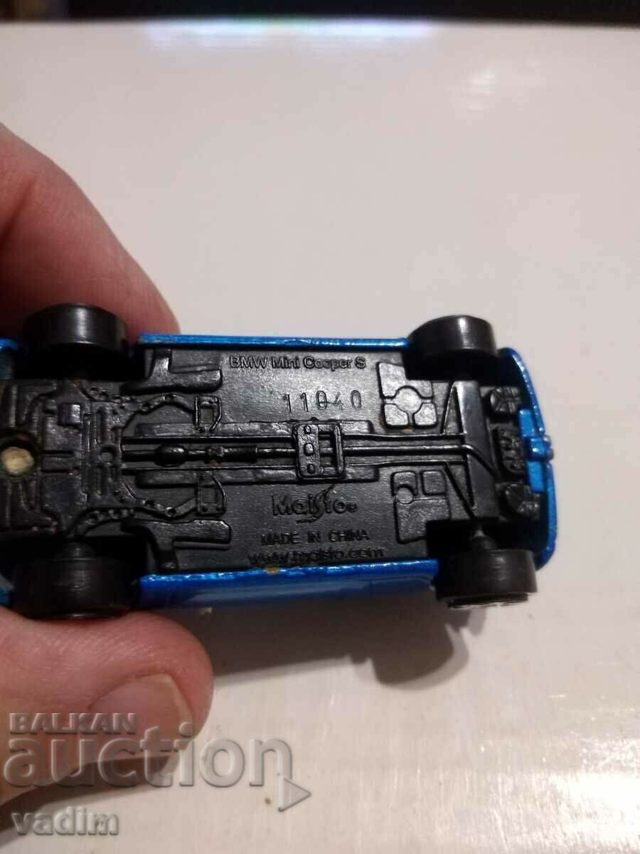 Μίνι μεταλλικό χαλκό με τιμή 5.00 BGN | € 2.56 Μίνι μεταλλικό χαλκό με τιμή 5.00 BGN | € 2.56