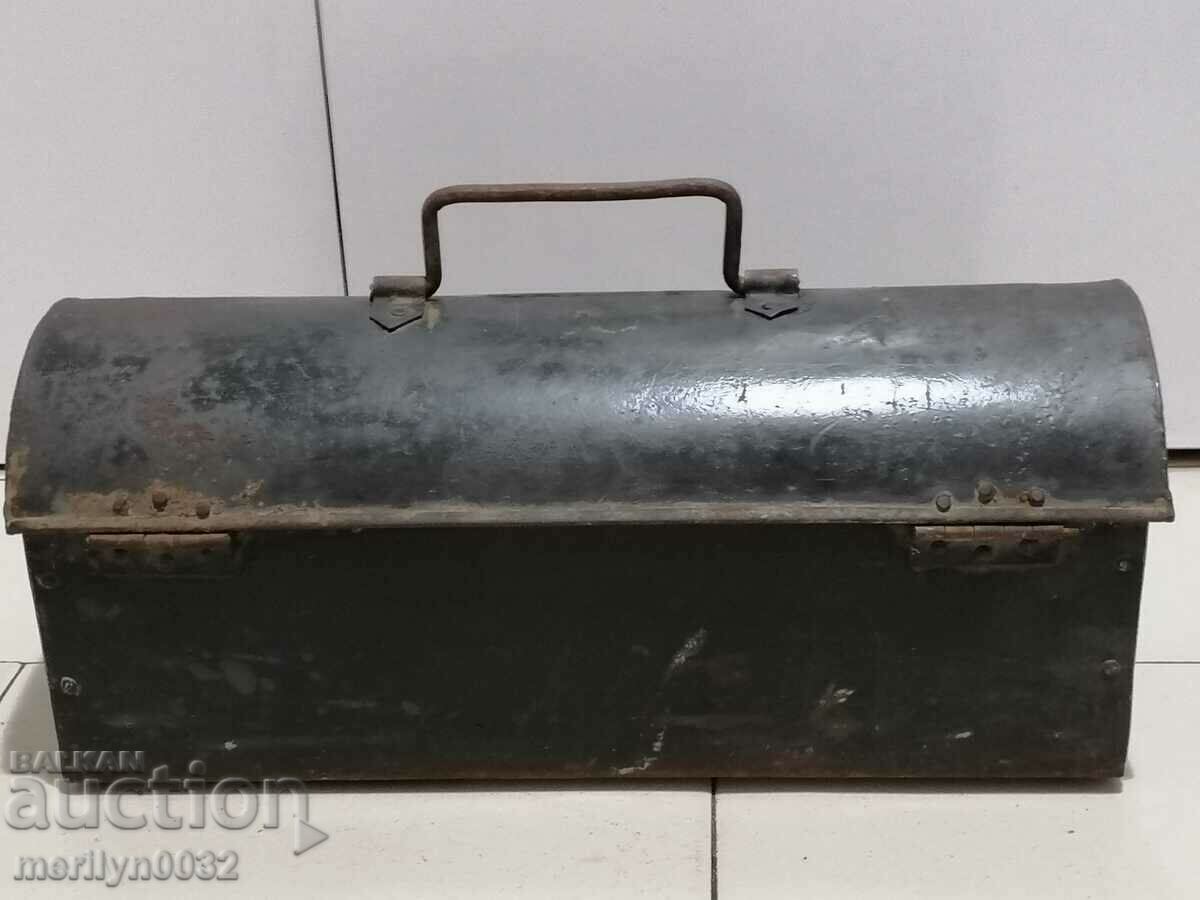 Auction WW1 WW2 Armored Car Tool Box Auction WW1 WW2 Armored Car Tool Box