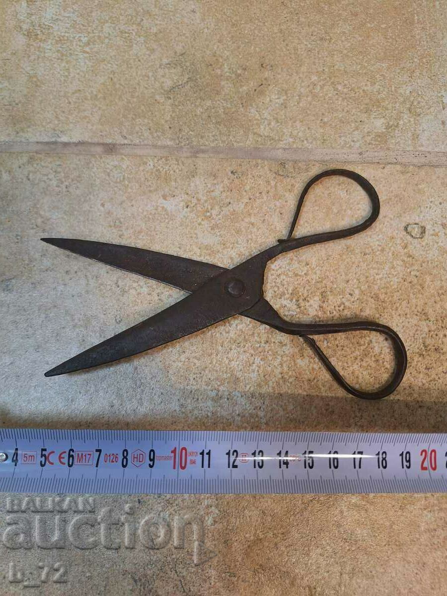Auction Old forged scissors, collection Auction Old forged scissors, collection