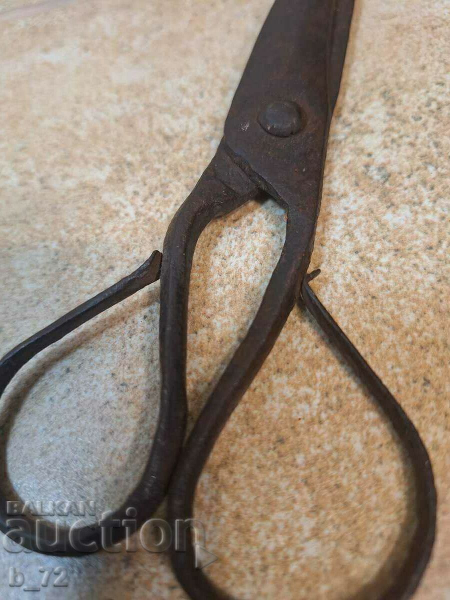 Delivery of Old forged scissors, collection Delivery of Old forged scissors, collection